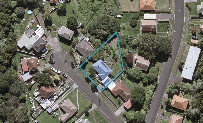 6 Tothill Street, Frankleigh Park, New Plymouth - Carousel 1