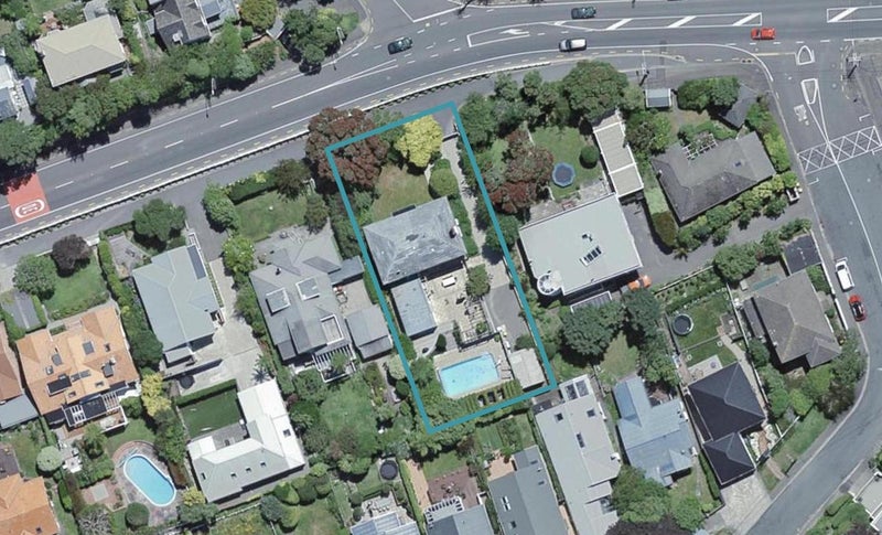 125 Karori Road, Karori, Wellington - Carousel 1