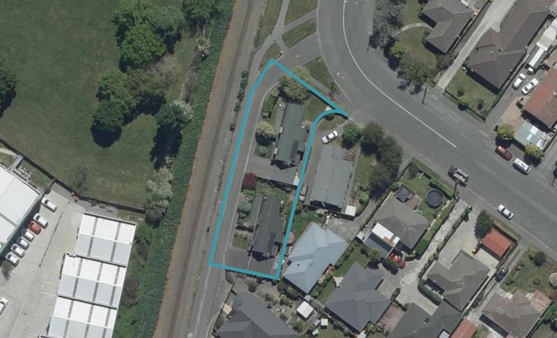 1/1 Phoenix Lane, Northcote, Christchurch - Carousel 1