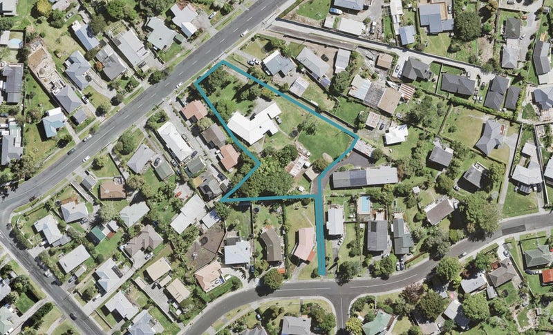 76 Glengarry Road, Glen Eden, Auckland - Carousel 1