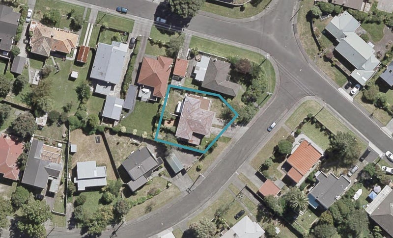 2/4 Allen Street, Boulcott, Lower Hutt - Carousel 1