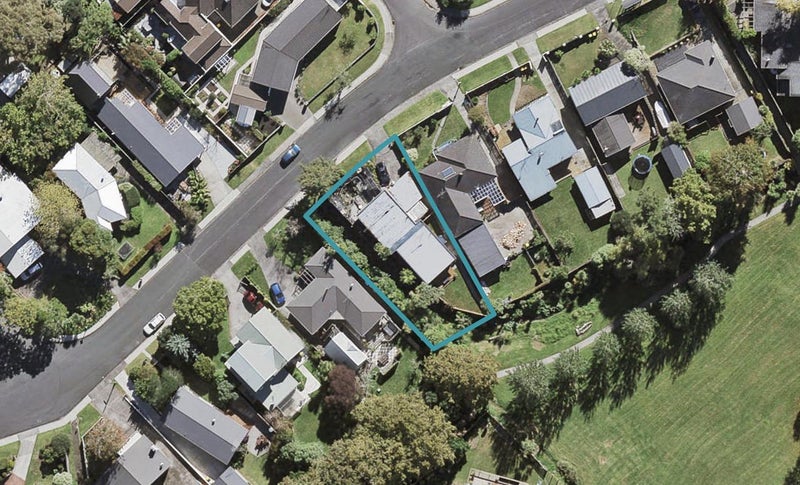 1/16 Mountbatten Avenue, Hillcrest, Auckland - Carousel 1