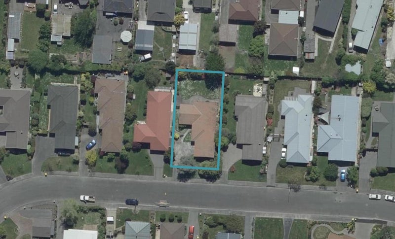 30 Regency Crescent, Redwood, Christchurch - Carousel 1