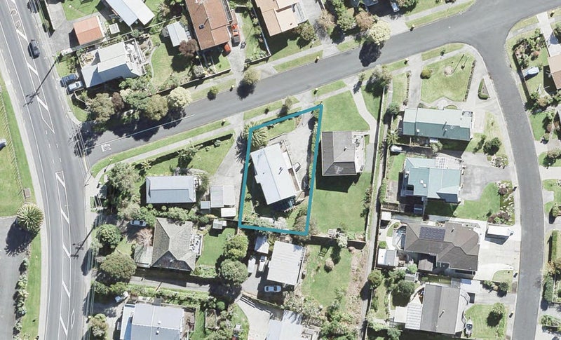 4 Ariki Drive, Snells Beach, Snells Beach - Carousel 1