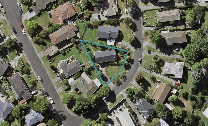 4 Kerria Place, Sunnynook, Auckland - Carousel 1