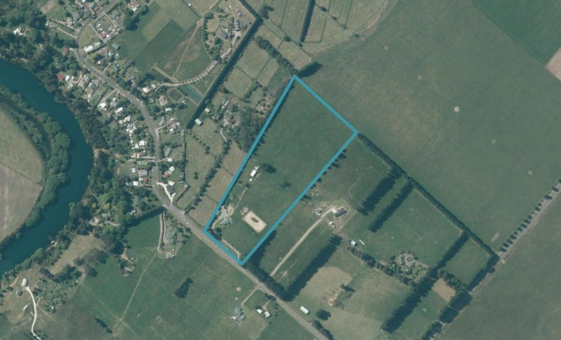 430 River Road, Reporoa - Carousel 1