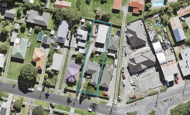 2/92 Beach Haven Road, Beach Haven, Auckland - Carousel 1