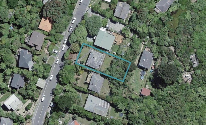 36 Montgomery Avenue, Karori, Wellington - Carousel 1