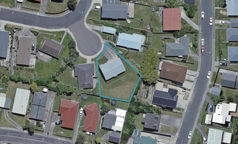 11 Rice Crescent, Newlands, Wellington - Carousel 1