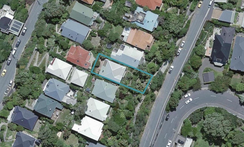 9 Fairview Crescent, Kelburn, Wellington - Carousel 1
