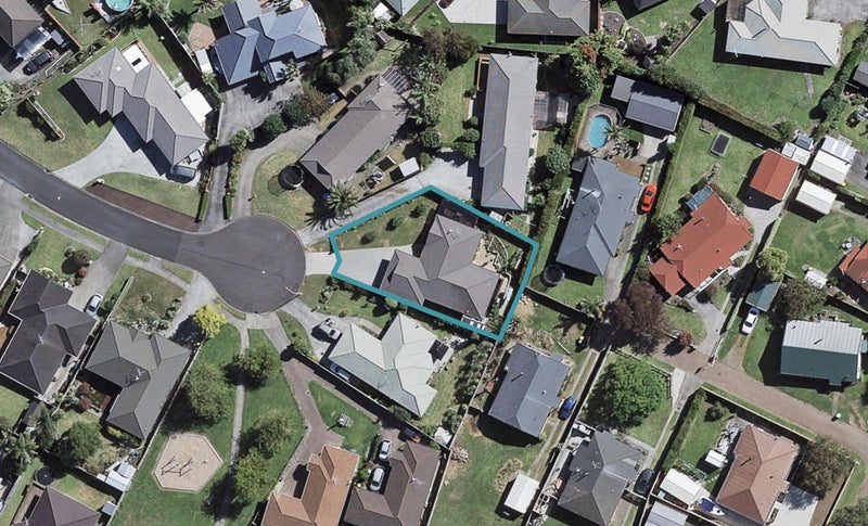 12 Dawn Place, Waiuku, Waiuku - Carousel 1
