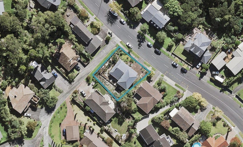 167 Chelsea View Drive, Chatswood, Auckland - Carousel 1