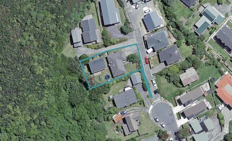 111 Thurleigh Grove, Karori, Wellington - Carousel 1