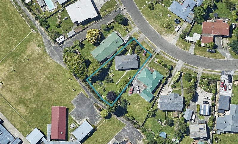 33 Elliott Crescent, Owhata, Rotorua - Carousel 1