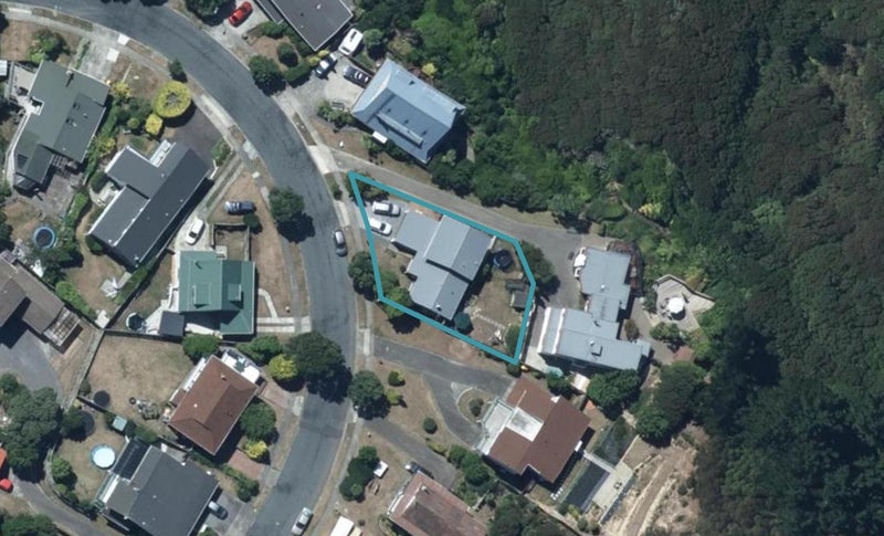 29 Mercury Way, Whitby, Porirua - Carousel 1
