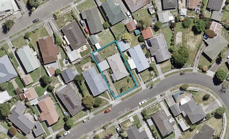26 Omaha Grove, Totara Park, Upper Hutt - Carousel 1