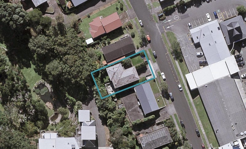 54 Nevada Drive, Merrilands, New Plymouth - Carousel 1