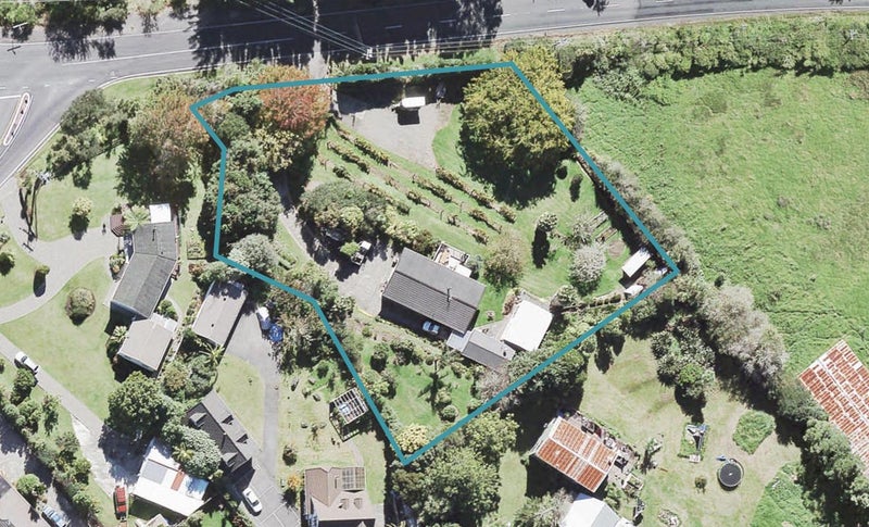 388 Henderson Valley Road, Henderson Valley, Auckland - Carousel 1