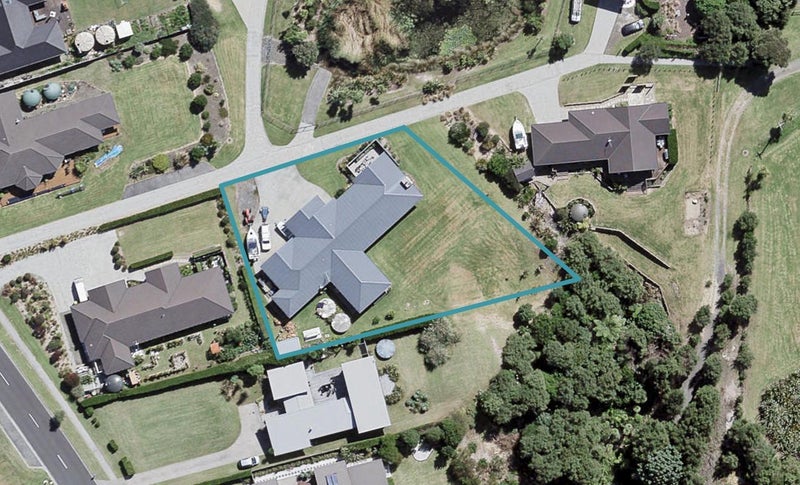 70 Omana Avenue, Helensville - Carousel 1