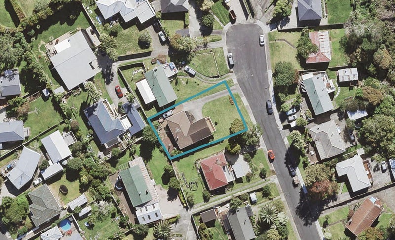24 McPhail Street, Birkdale, Auckland - Carousel 1
