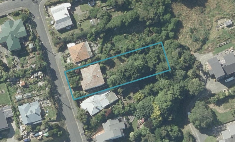26 Athol Place, Ravensbourne, Dunedin - Carousel 1