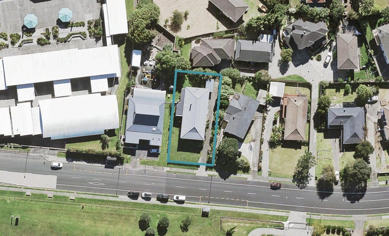 110 Halsey Drive, Lynfield, Auckland - Carousel 1