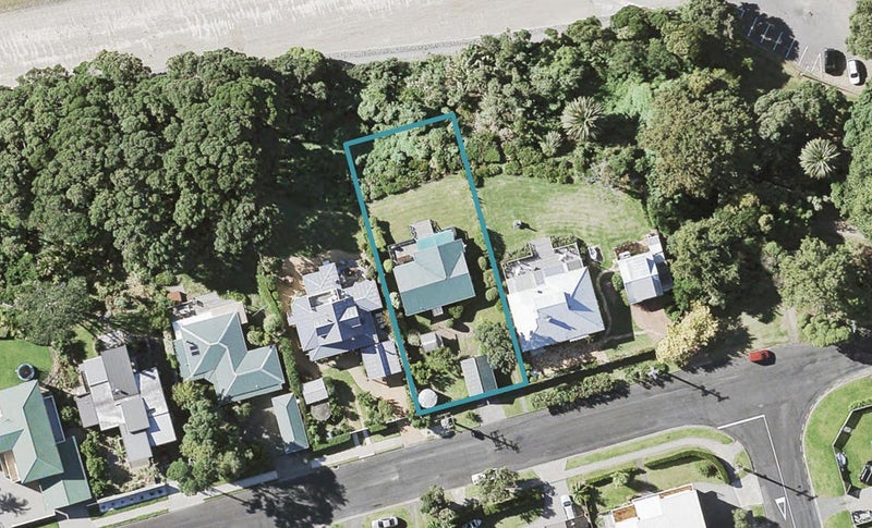 50 First View Avenue, Beachlands, Auckland - Carousel 1