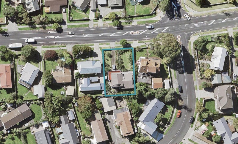 47 Gills Road, Bucklands Beach, Auckland - Carousel 1