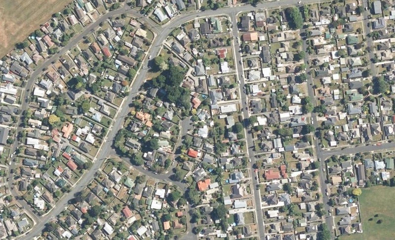 10 Tui Grove, Elderslea, Upper Hutt - Carousel 1