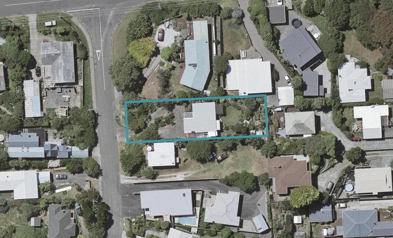 96 Glen Road, Raumati South, Paraparaumu - Carousel 1