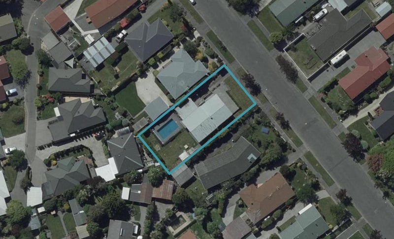 140 Warren Crescent, Hillmorton, Christchurch - Carousel 1