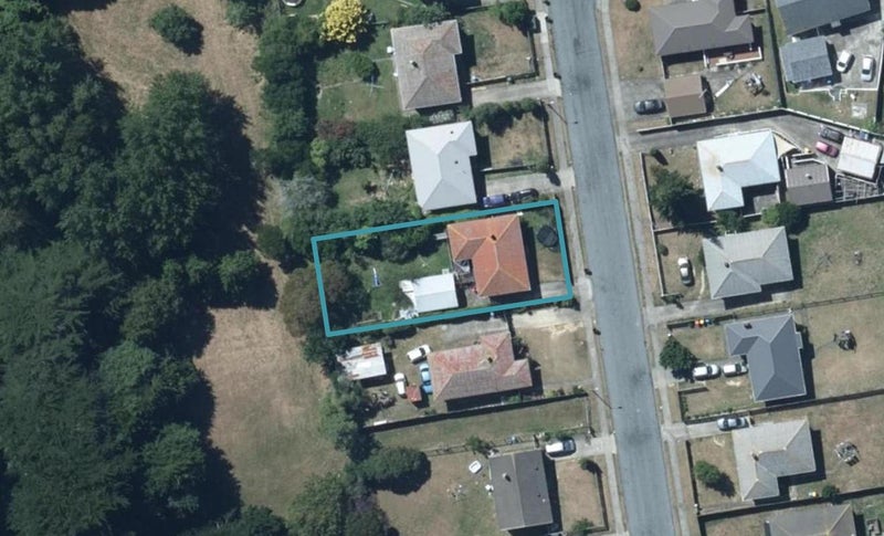 77 Kokiri Crescent, Waitangirua, Porirua - Carousel 1