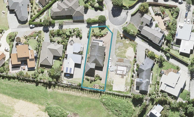 32 Javelin Close, Gulf Harbour, Whangaparaoa - Carousel 1