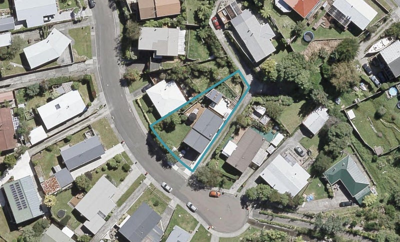 31 Vista Crescent, Maoribank, Upper Hutt - Carousel 1