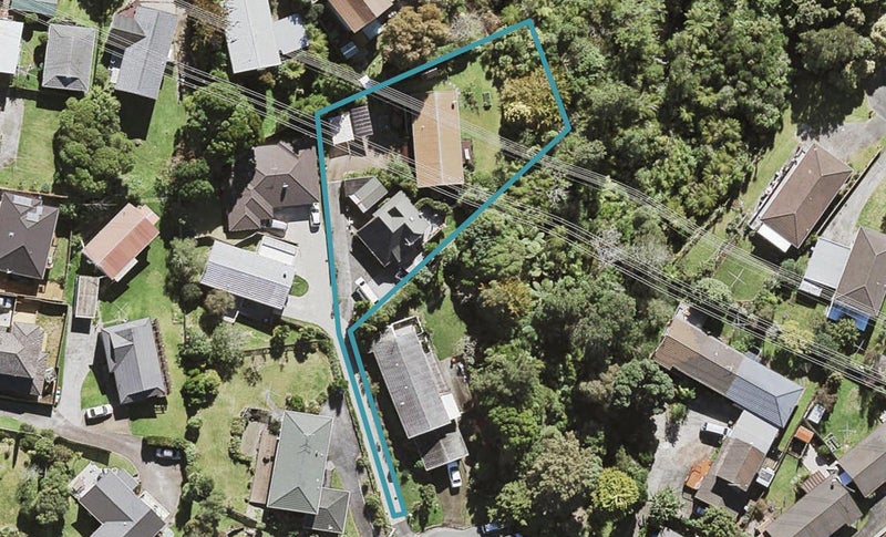 13 Flavia Place, Lynfield, Auckland - Carousel 1