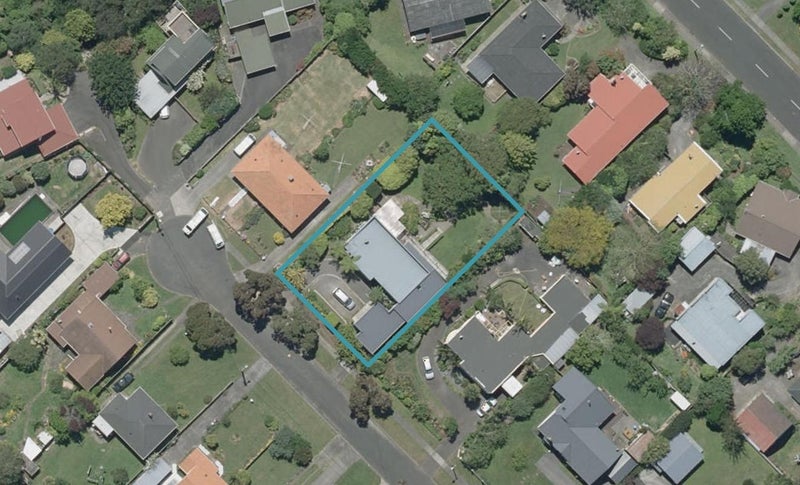 16 Taranaki Street, Saint Johns Hill, Whanganui - Carousel 1