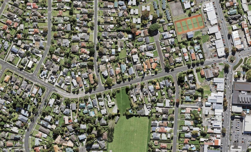 1/27 Taikata Road, Te Atatu Peninsula, Auckland - Carousel 1