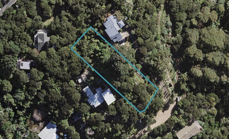 22 Taraire Street, Ostend, Waiheke Island - Carousel 1