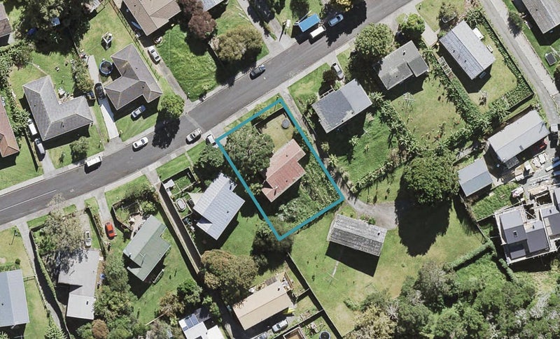 25 Taurus Crescent, Beach Haven, Auckland - Carousel 1