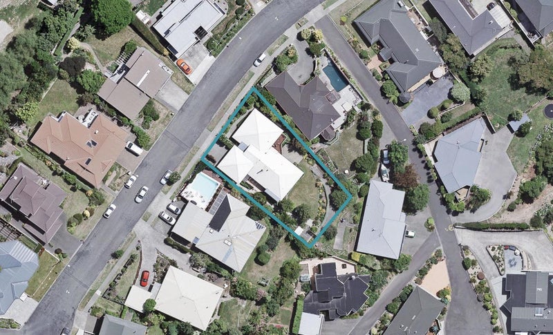 93 Churchill Drive, Taradale, Napier - Carousel 1