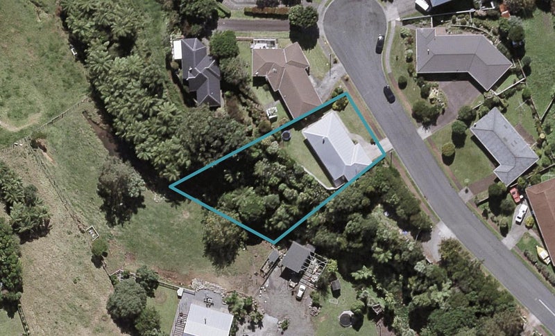 5 Squire Place, Blagdon, New Plymouth - Carousel 1