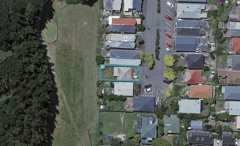 18 Royal Street, Berhampore, Wellington - Carousel 1