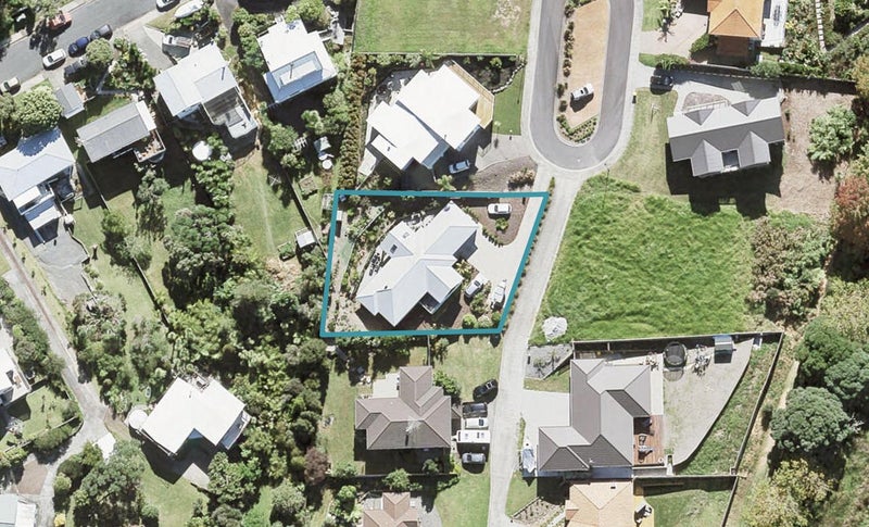 26 Kotanui Avenue, Army Bay, Whangaparaoa - Carousel 1