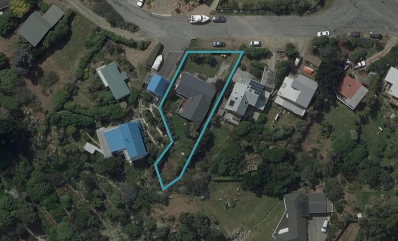 6 Emerson Crescent, Diamond Harbour, Lyttelton - Carousel 1