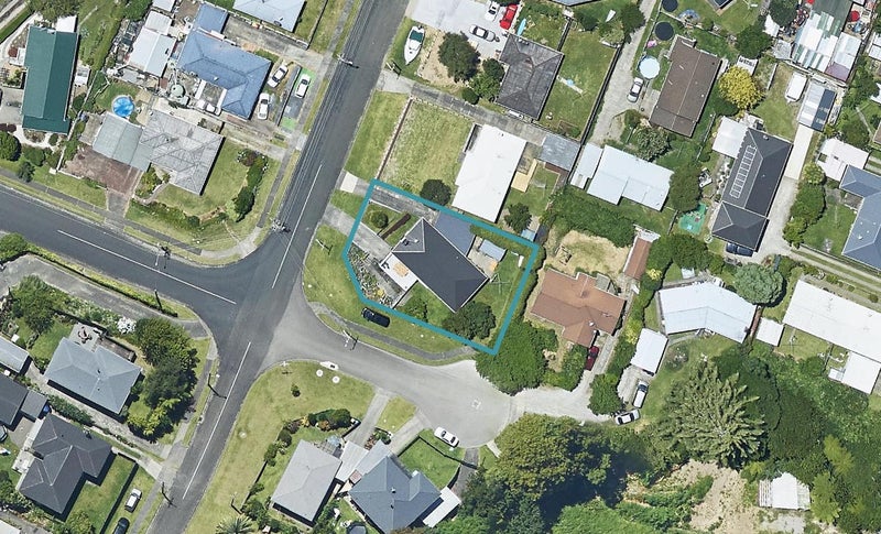 22 Bongard Street, Gate Pa, Tauranga - Carousel 1
