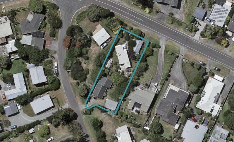 1 Kokako Road, Otaihanga, Paraparaumu - Carousel 1