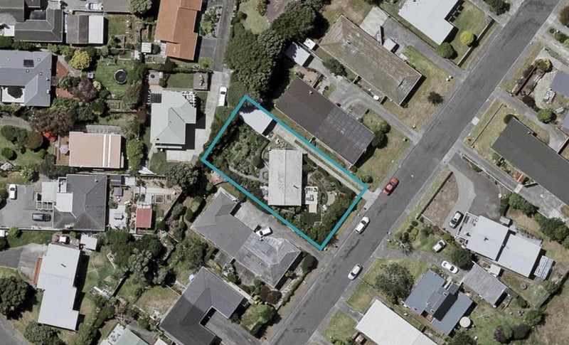 38 Teoti Street, Paraparaumu Beach, Paraparaumu - Carousel 1