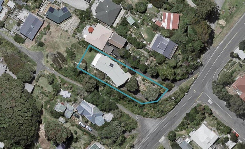 57 Wellington Road, Paekakariki - Carousel 1