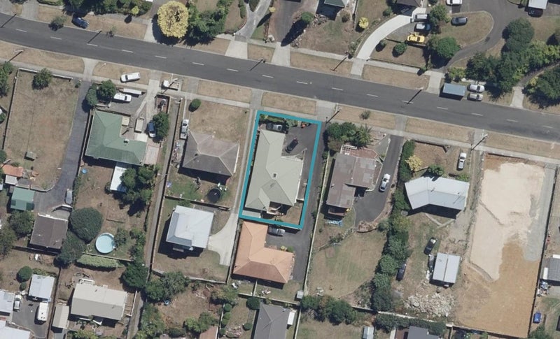 14 McKay Drive, Temple View, Hamilton - Carousel 1
