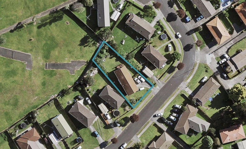18 Felicia Place, Wiri, Auckland - Carousel 1